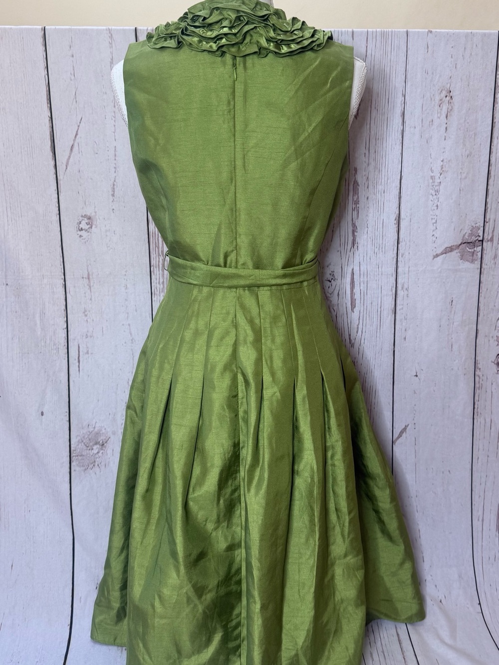 Jessica Howard Olive Green Ruffle V-Neck Midi Dress - Picture 6 of 12